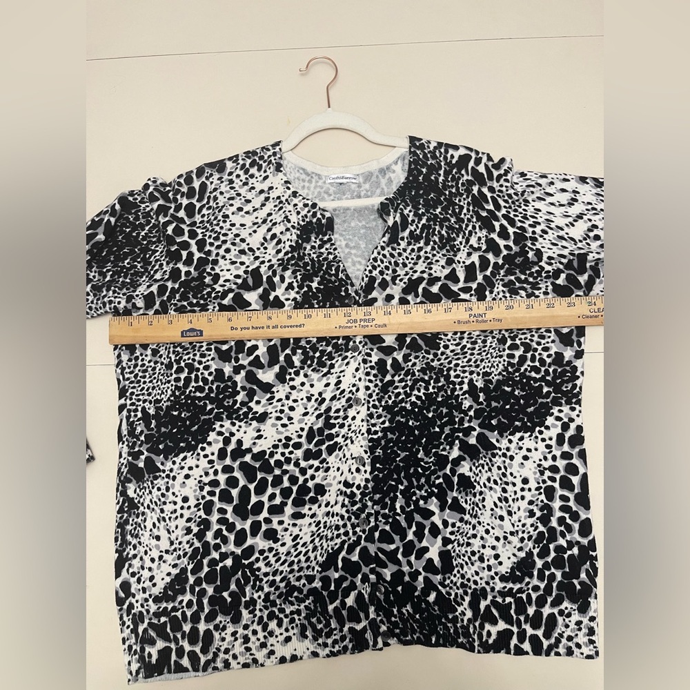 CROFT & BARROW Black and White Animal Print 100% Cotton Cardigan Sweater Size L - Picture 10 of 10